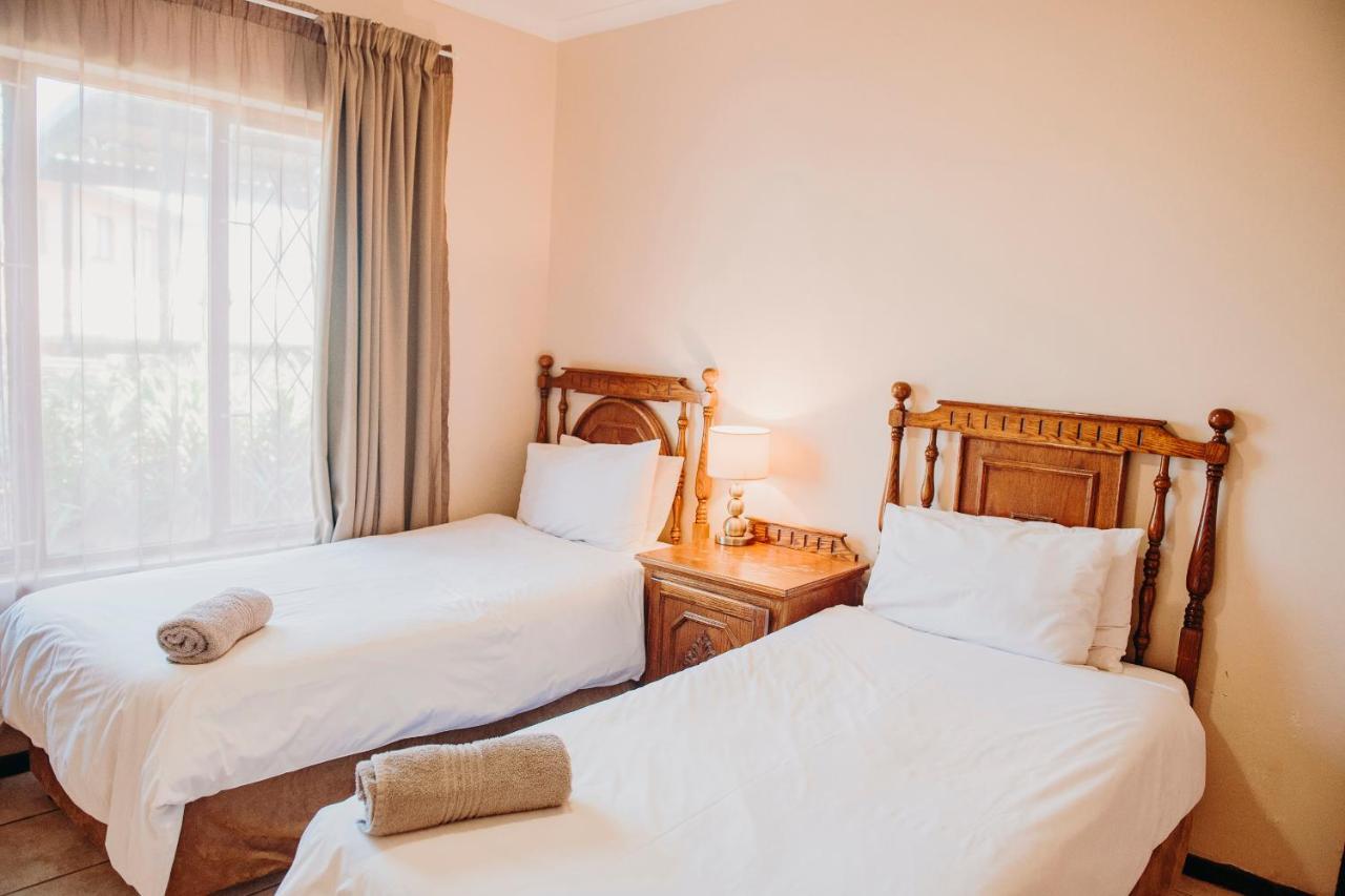 Port Edward Holiday Resort Εξωτερικό φωτογραφία